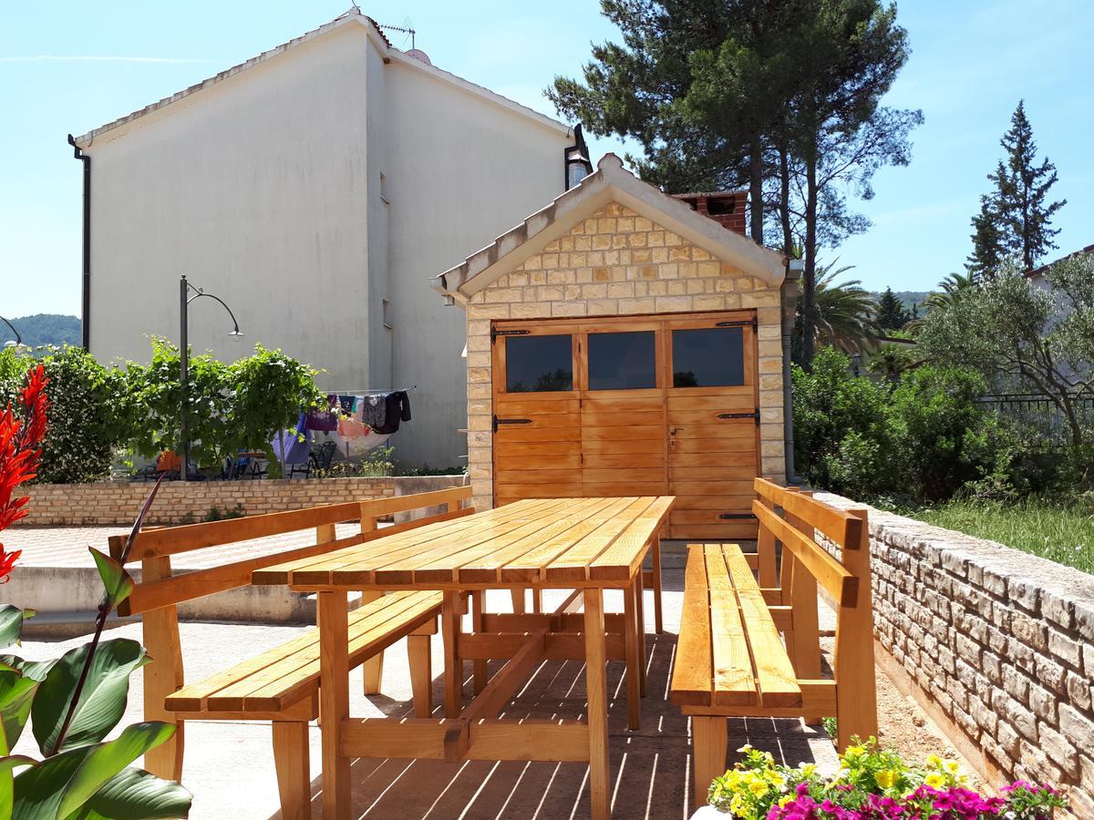 Apartments Aria Stari Grad  Zewnętrze zdjęcie